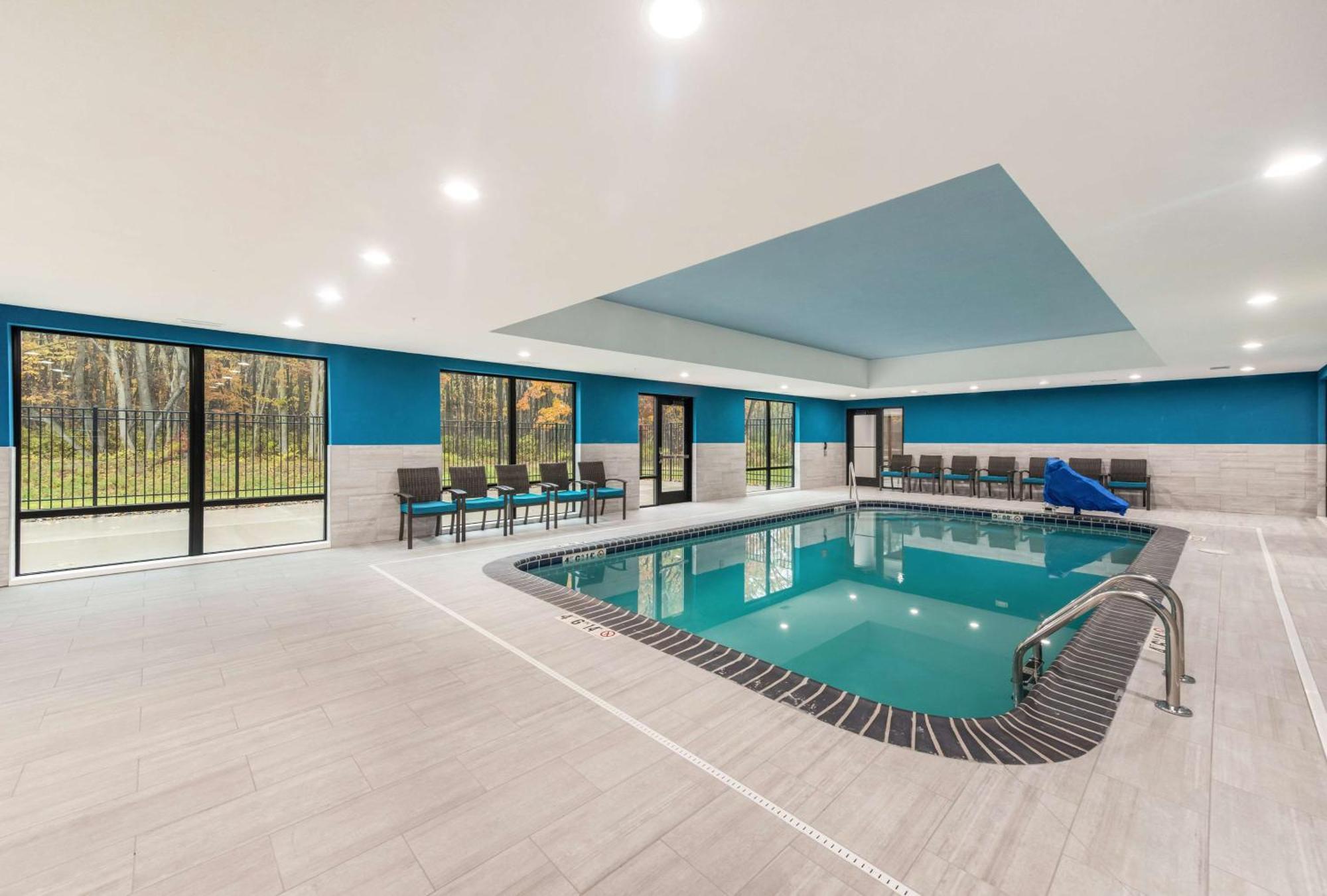 Hampton Inn & Suites Benton Harbor, Mi מראה חיצוני תמונה