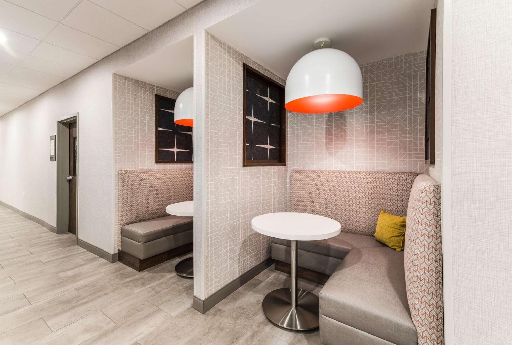 Hampton Inn & Suites Benton Harbor, Mi מראה חיצוני תמונה